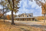 Fantastic large country cabin on 18 wooded acres