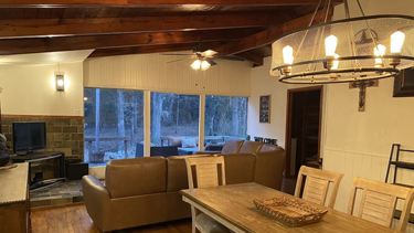 Cabin in the woods- Minutes from Lake Texoma, Red River, and casino