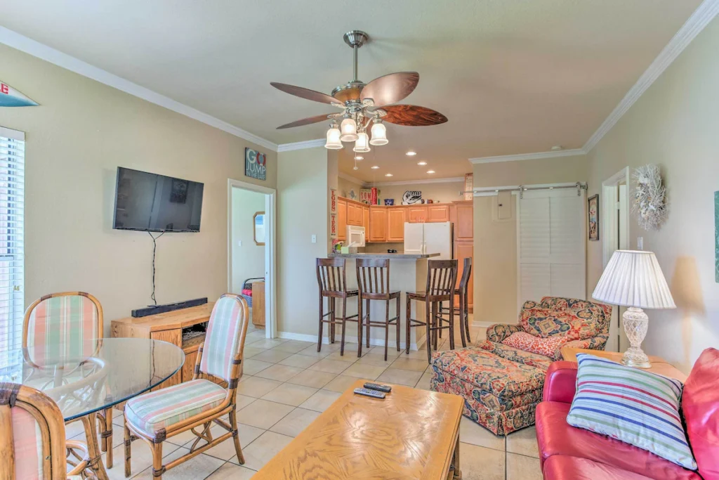 Resort Condo in Pottsboro w/Lake Texoma access
